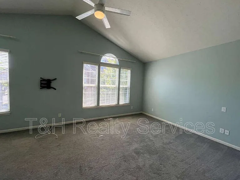 12691 Leah Ln — Photo 11