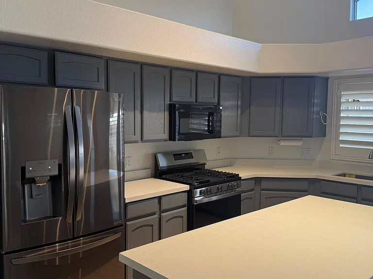 9621 W Potter Dr — Photo 8