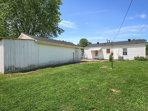 5th image of 645 Danberry St