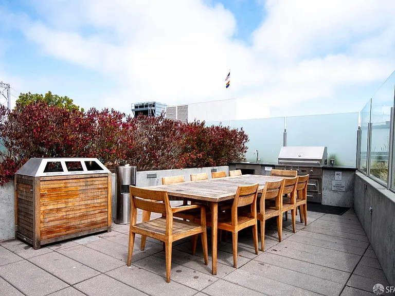 338 Main St #7G — Photo 32