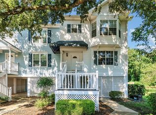 270 Hillcrest Rd APT 105, Mobile, AL 36608