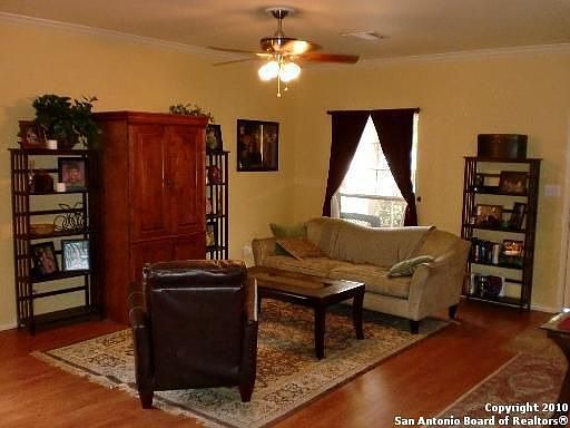 3rd image of 451 Willow Grove Dr