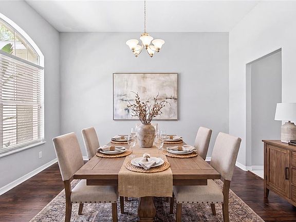 5th image of 1604 LORIANA STREET