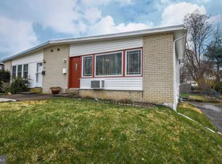 1417 Saint Charles Pl, Roslyn, PA 19001
