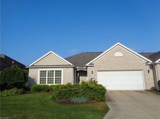 3432 Stratford Grn, Uniontown, OH 44685