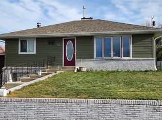 221 1st Ave SE, Cut Bank, MT 59427