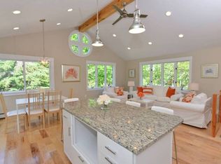 115 Hamilton Ave, Jamestown, RI 02835