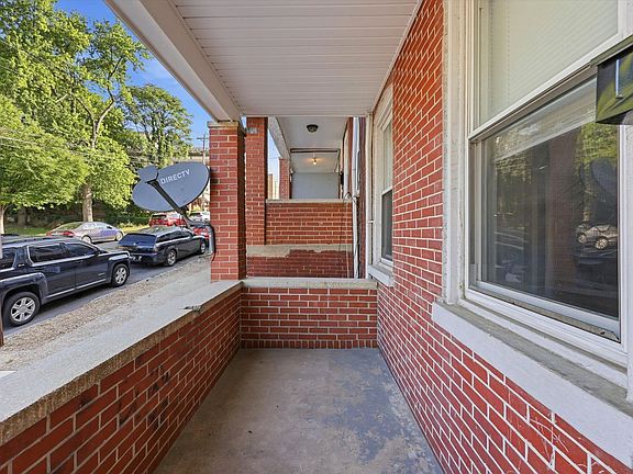 2nd image of 502 N Clayton St