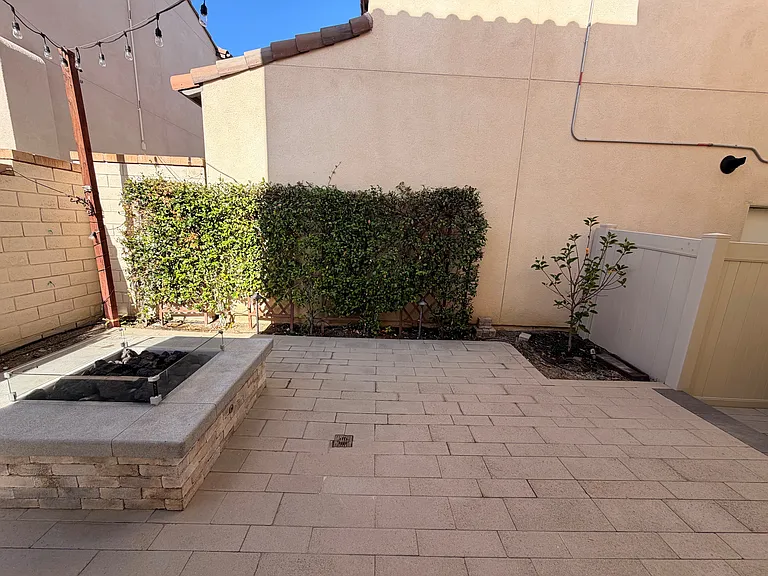 723 Merit Dr — Photo 31