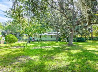 935 Bay Dr, New Smyrna Beach, FL 32168