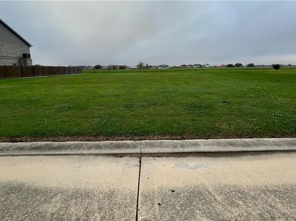 118 Beau Place Blvd, Des Allemands, LA 70030