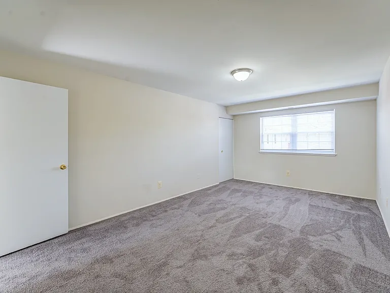 6660 Sanzo Rd — Photo 30