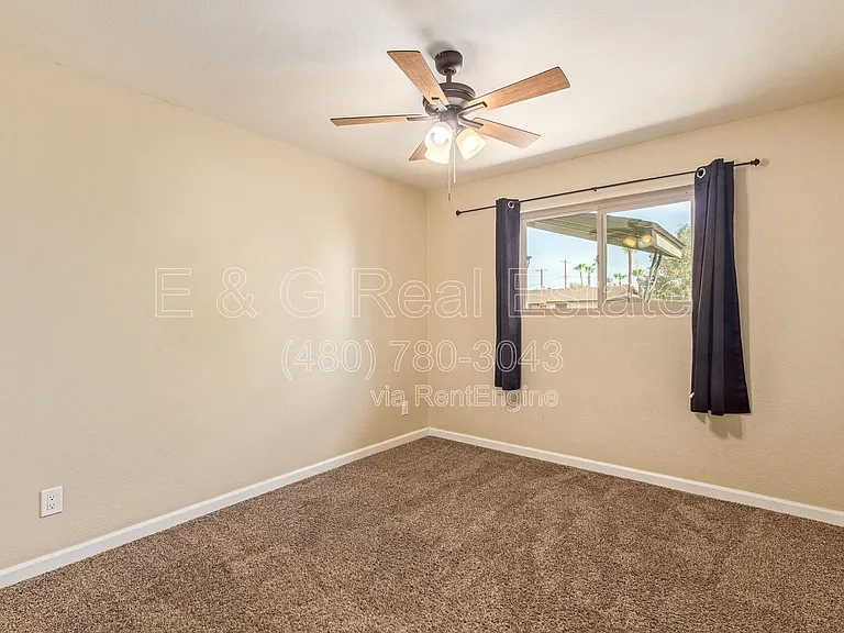 319 E Riviera Dr — Photo 21