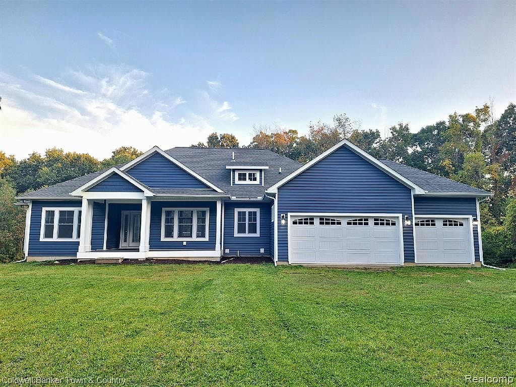 9011 Timber Ln, Whitmore Lake, MI 48189 | Zillow