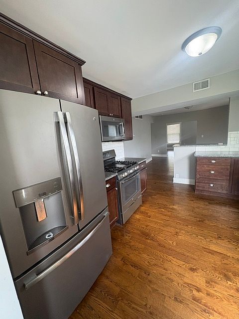 1st image of 267 Eastern Ave SE #2