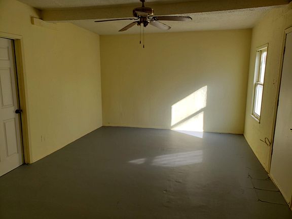 4th image of 3105 Durazno Ave #B