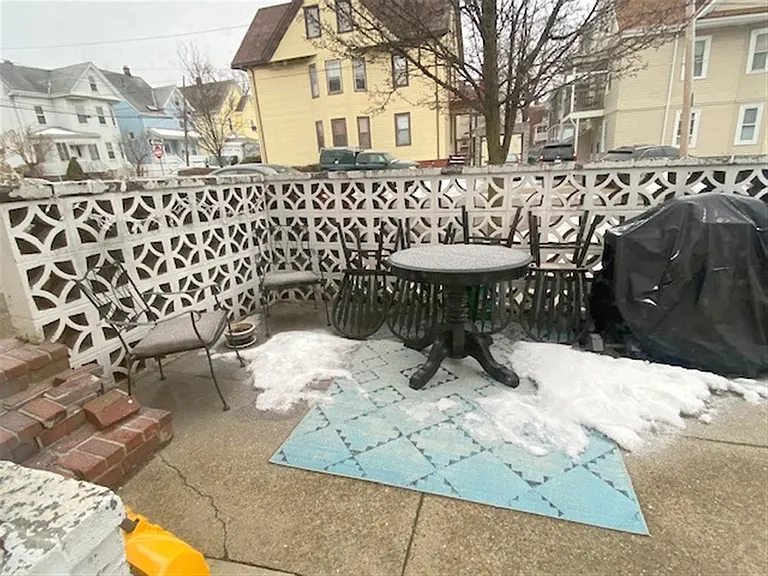 519 Main St — Photo 12