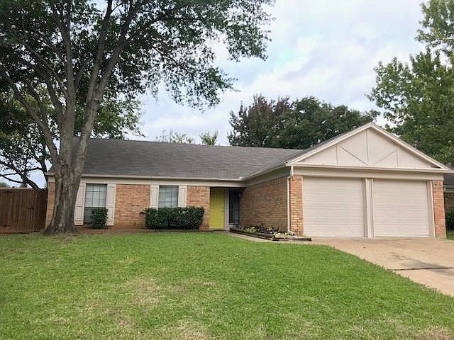 1st image of 1927 Pin Oak Dr
