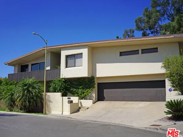 1461 Laurel Way, Beverly Hills, CA 90210