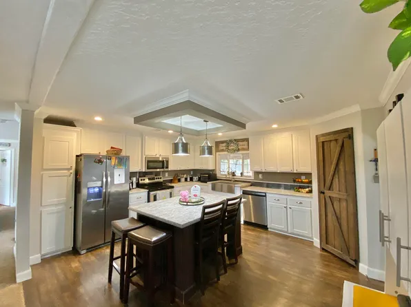 27 S Verdi Ln, Defuniak Springs, FL 32433