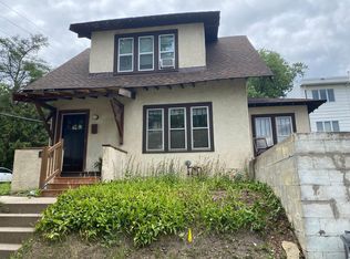 2075 Scudder St, Saint Paul, MN 55108