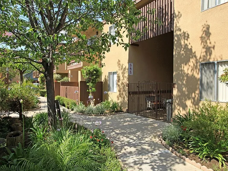 523 Grape St. — Photo 21