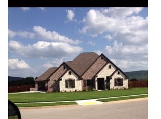 361 W Claybrook Dr, Farmington, AR 72730
