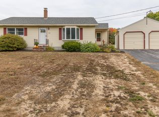 102 Highland Cliff Rd, Windham, ME 04062