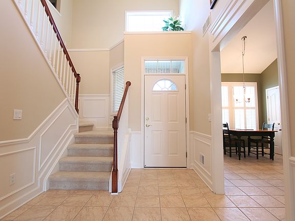 2nd image of 16455 Cypress Ct
