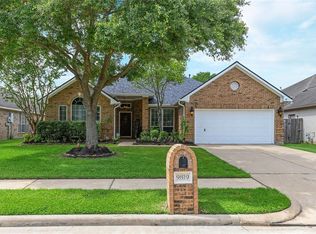 9819 Sage Lee Dr, Houston, TX 77089