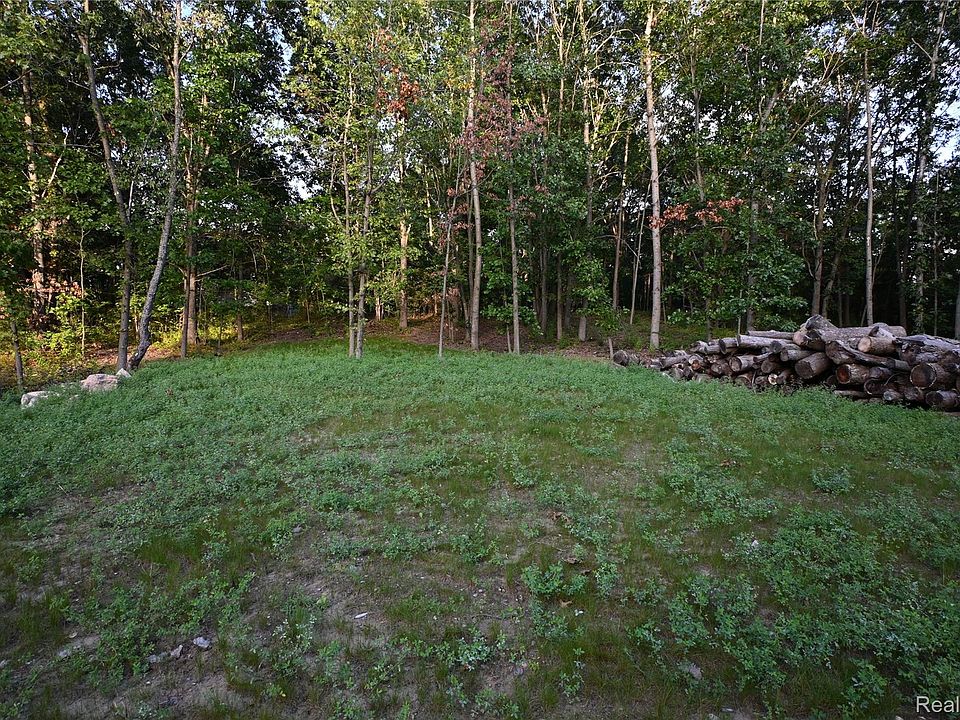 1st image of 4273 Link Dr