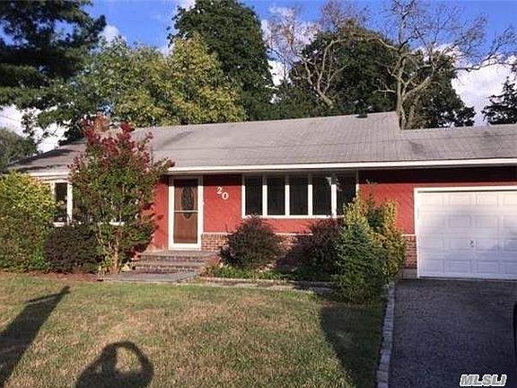 2nd image of 20 Glenwood Ln