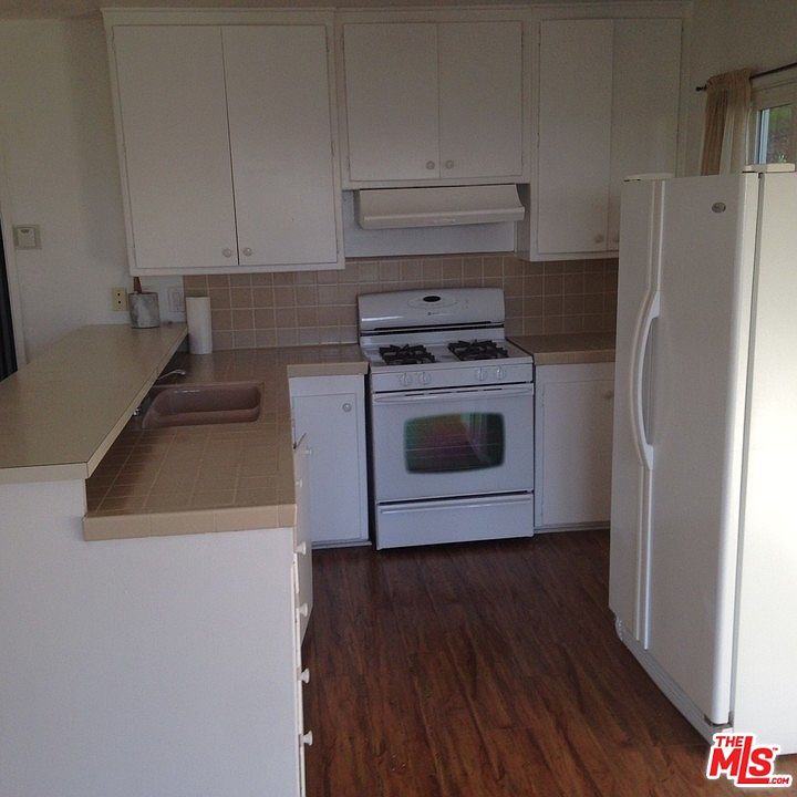 2nd image of 21361 Pacific Coast Hwy APT 5