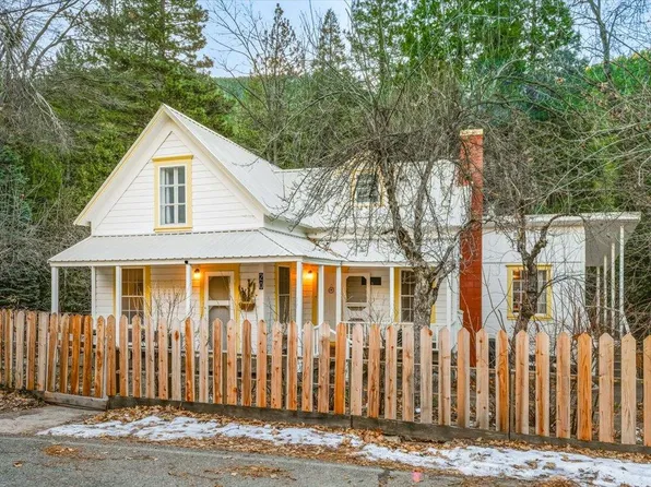 20 Lake St, Sierra City, CA 96125