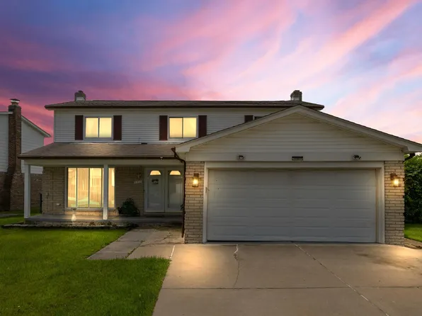5214 Kebbe Dr, Sterling Heights, MI 48310