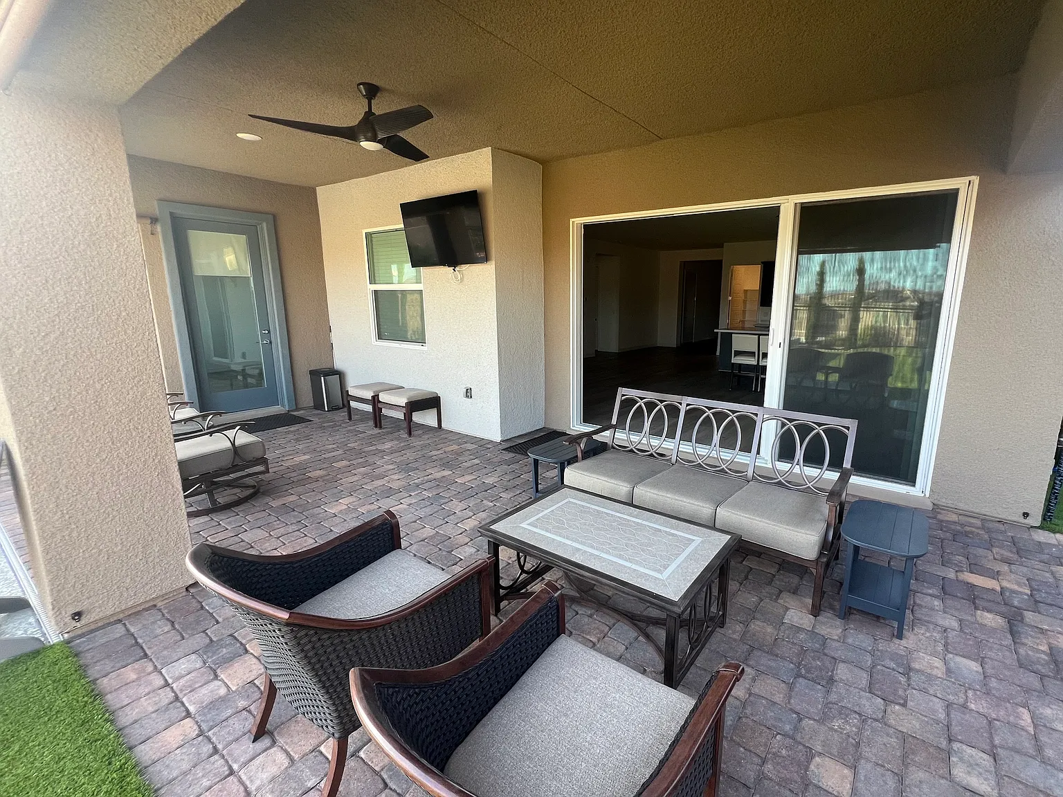 3 bed, 2517 sqft, $4,500 — Photo 4