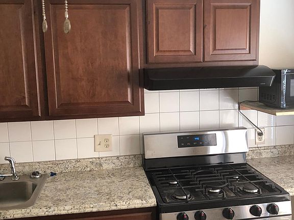 4th image of 631 E Mount Airy Ave