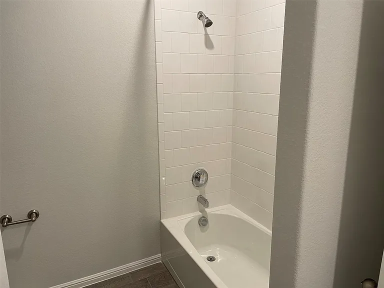 8521 Centerboard Ln — Photo 6