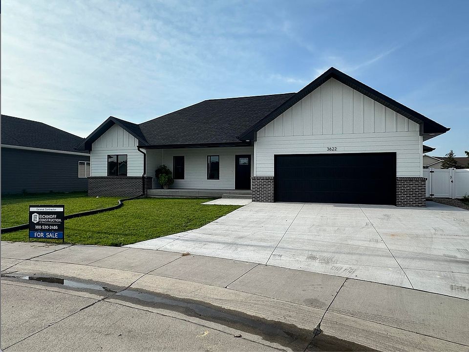 1st image of 3622 Hummingbird Dr.