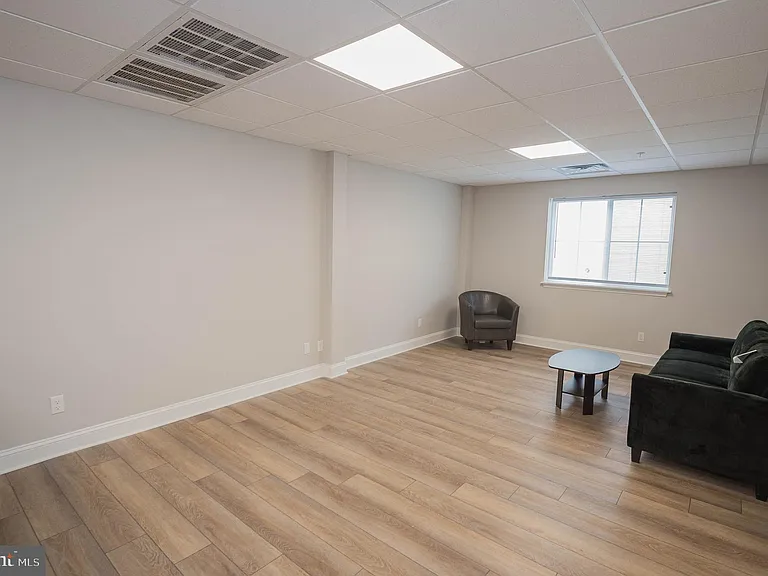 123 Bateman St #2-214B — Photo 30