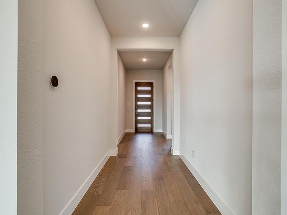 2nd image of 1605 Wintergreen Ave