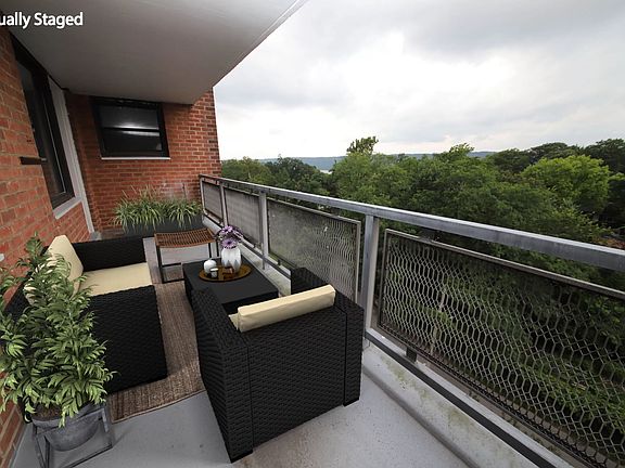 4th image of 4901 Henry Hudson Pkwy W APT 8L