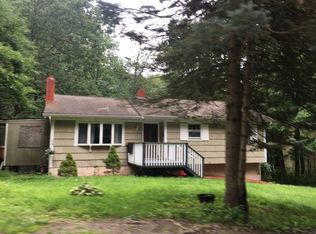 13 Upper Notch Rd, Sussex, NJ 07461