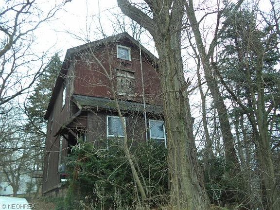 2nd image of 23 Starr Ave