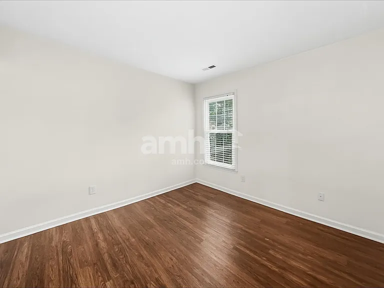 4601 Heritage Woods Dr — Photo 13