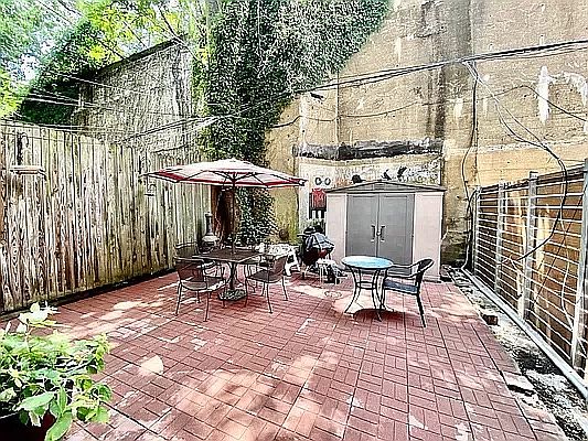 1st image of 266 9th St #1