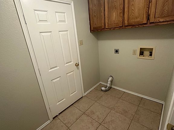 5th image of 1209 Hyde Park Blvd Unit A
