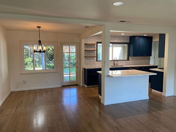 4th image of 832 53rd St