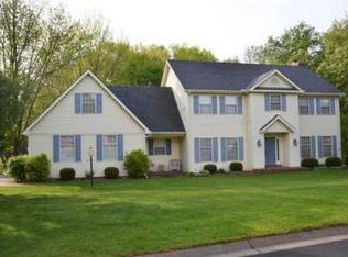 60788 Whispering Hills Dr, South Bend, IN 46614