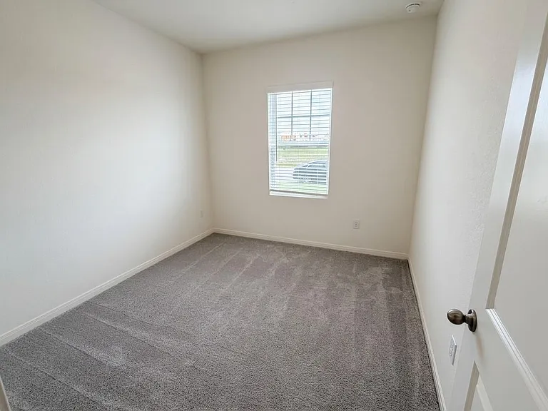 616 Wesley Miller Ln — Photo 4